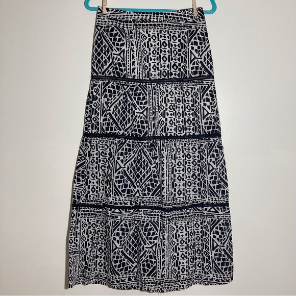 Trina Turk 100% Cotton Black and White Graphic Tiered Maxi Skirt - Picture 2 of 9